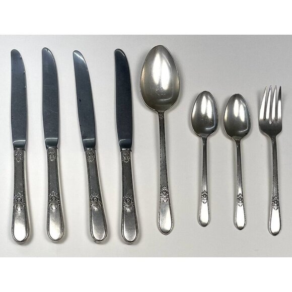 17pc Wm Rogers IS Silverplate MEMORY HIAWATHA Flatware Knives Forks Spoons FLAWS - Picture 3 of 7